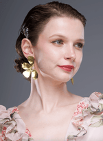 Cargue la imagen en el visor de la galería, Statement Flower Earring - Aquadan.co