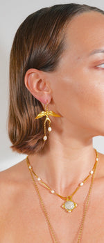 Cargue la imagen en el visor de la galería, Flying Pearl Earrings - Aquadan.co